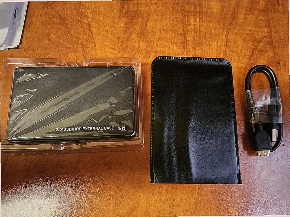 2.5in EXTERNAL HARD DRIVE BLACK